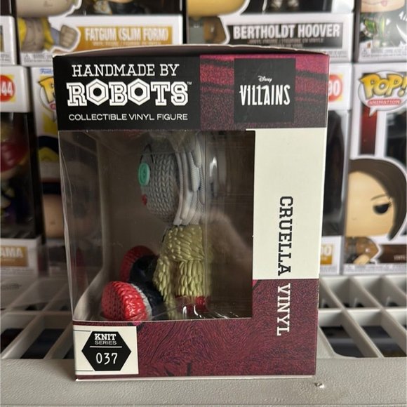 101 Dalmatians Handmade by Robots Cruella Vinyl Figure - Picture 7 of 11